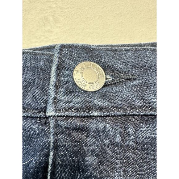 Talbots Stretch Blue Dark Wash A-Line Denim Skirt Zippered Pockets Size 8. - Picture 2 of 5